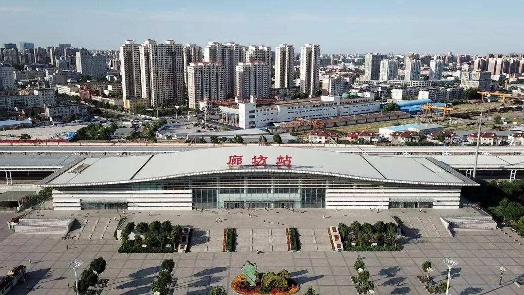 凌晨四点去抢房，环一线楼市的野望与迷茫