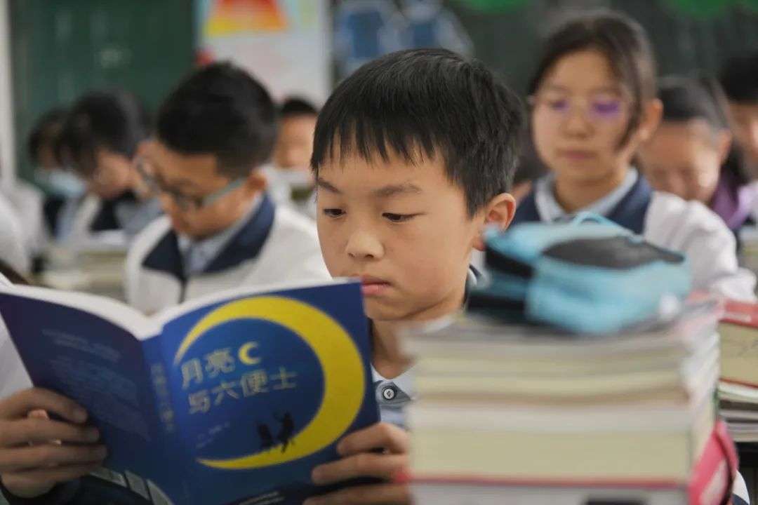 《2020多多阅读报告》背后：电商平台如何促进图书行业发展？
