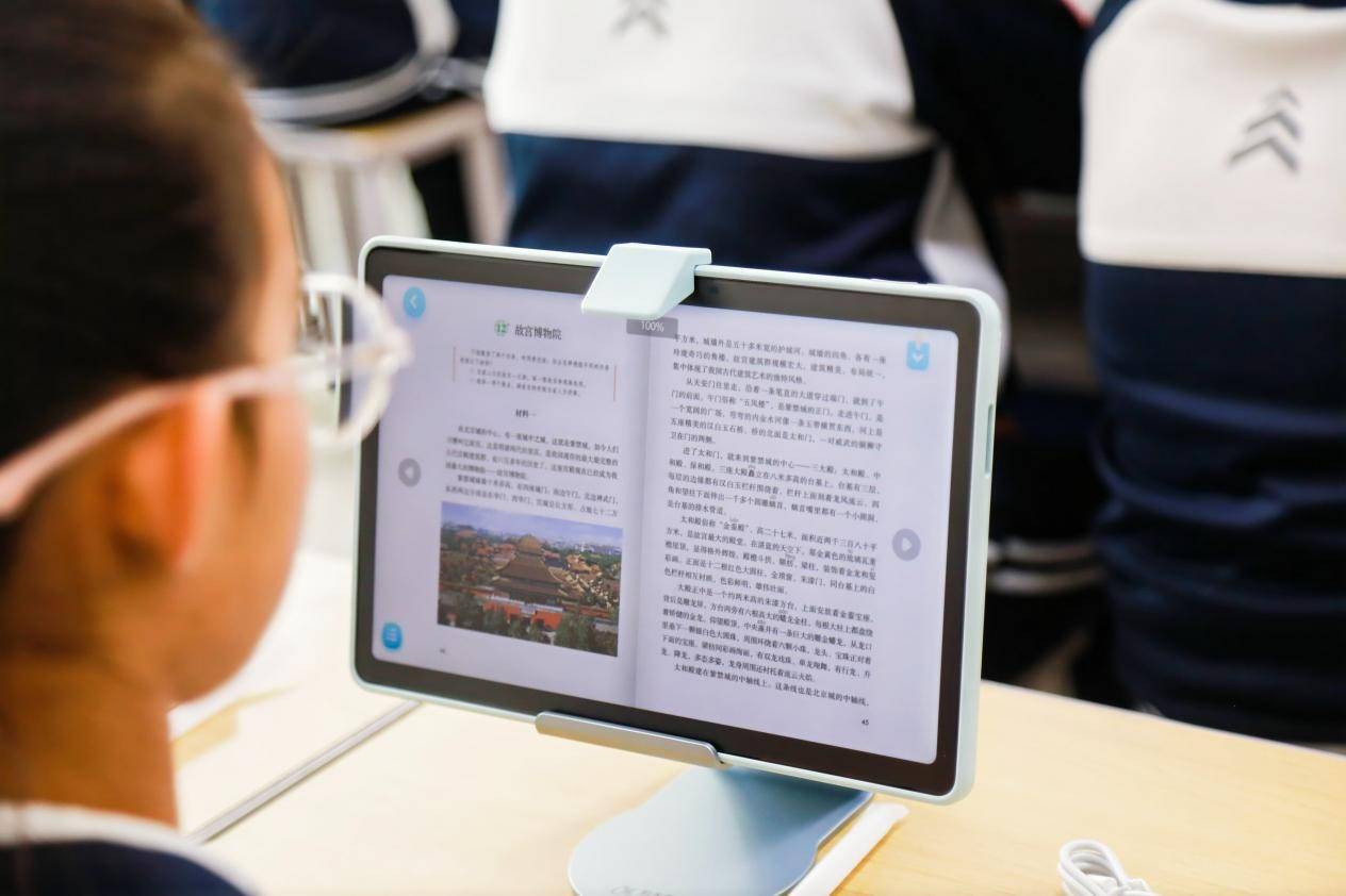 终于有人开始思考，中国家庭到底需要什么样的学习机？