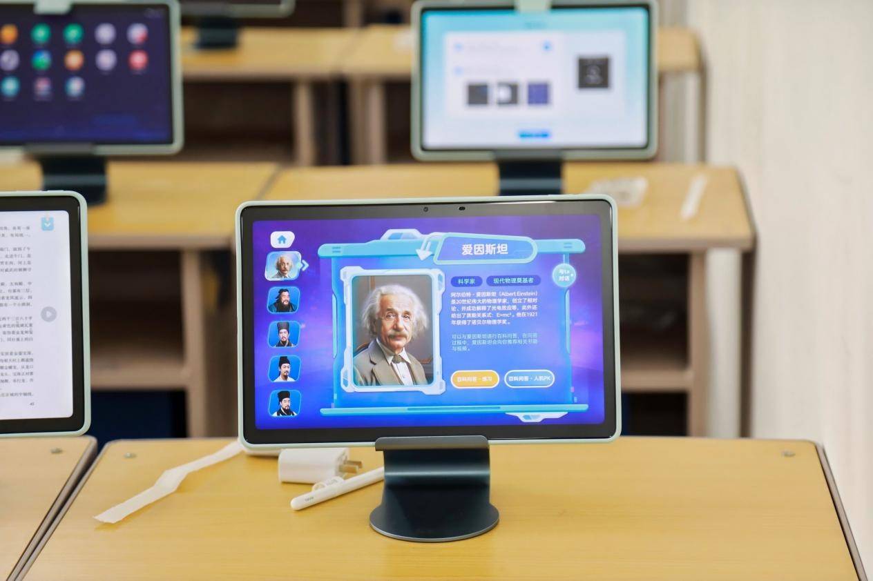 终于有人开始思考，中国家庭到底需要什么样的学习机？